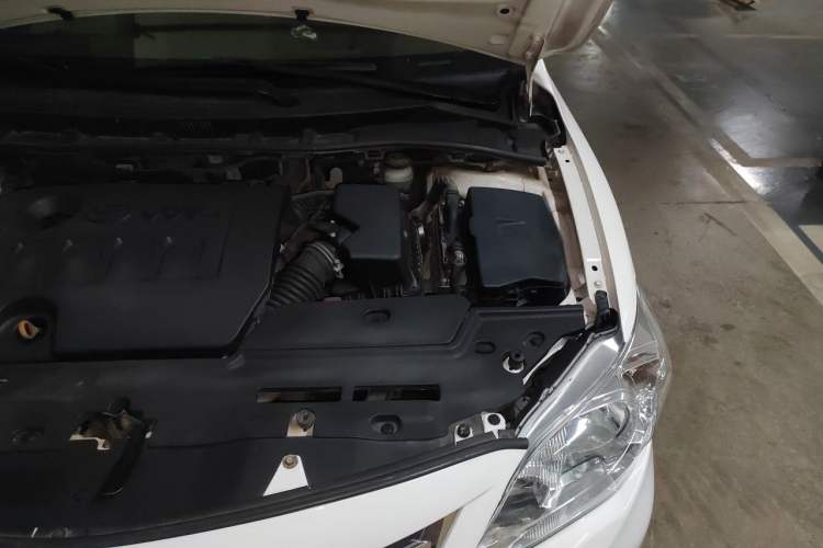 Used Toyota Corolla 2011 1.6L Automatic GL Engine Bay Left
