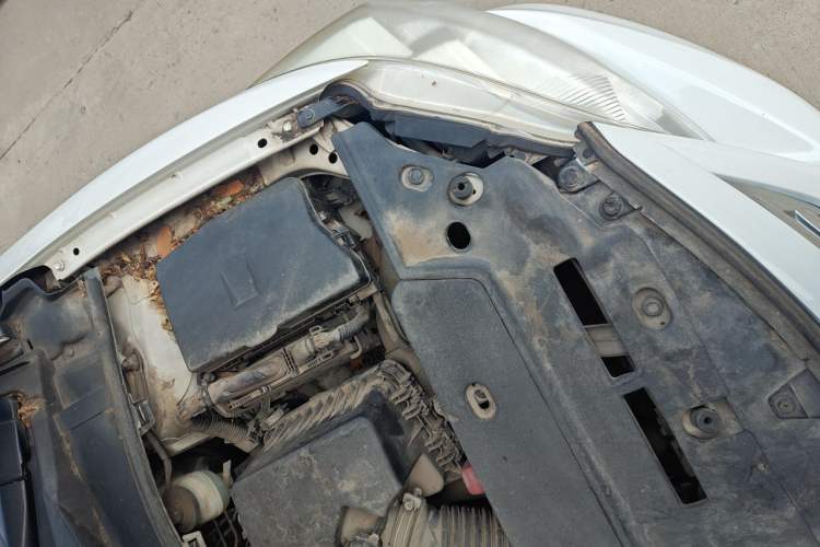 Used Toyota Corolla 2011 1.6L Automatic GL Engine Bay Left