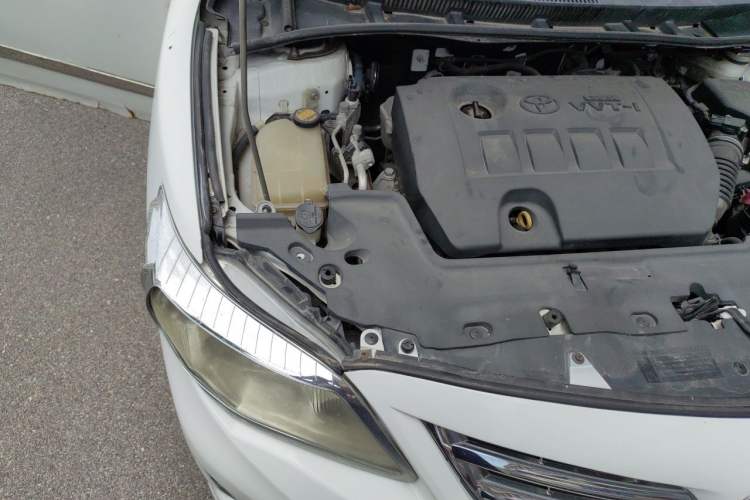 Used Toyota Corolla 2011 Commemorative Edition 1.6L Manual GL Engine Bay Right
