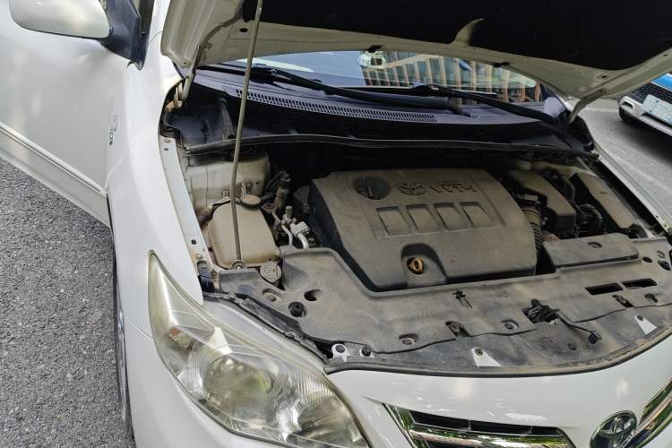 Used Toyota Corolla 2011 1.8L CVT GL-i Commemorative Edition Engine Bay Right