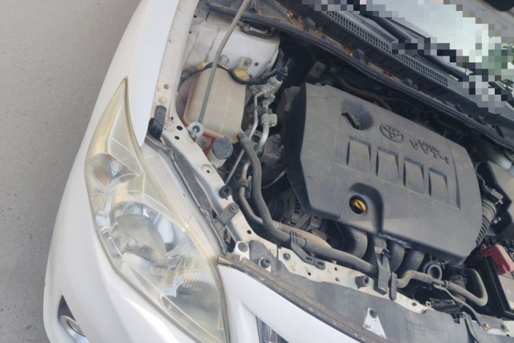 Used Toyota Corolla 2011 1.8L CVT GL-i Commemorative Edition Engine Bay Right