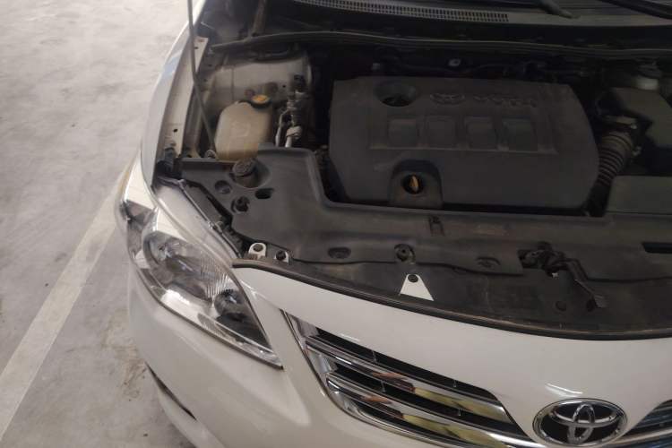 Used Toyota Corolla 2011 1.6L Automatic GL Engine Bay Right