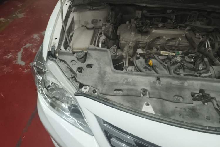 Used Toyota Corolla 2011 1.8L CVT GL-i Commemorative Edition Engine Bay Right