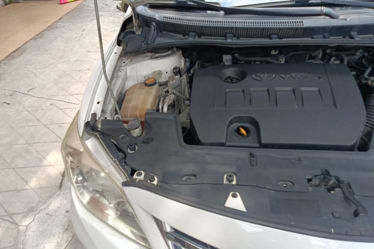 Used Toyota Corolla 2011 1.6L Automatic GL Engine Bay Right