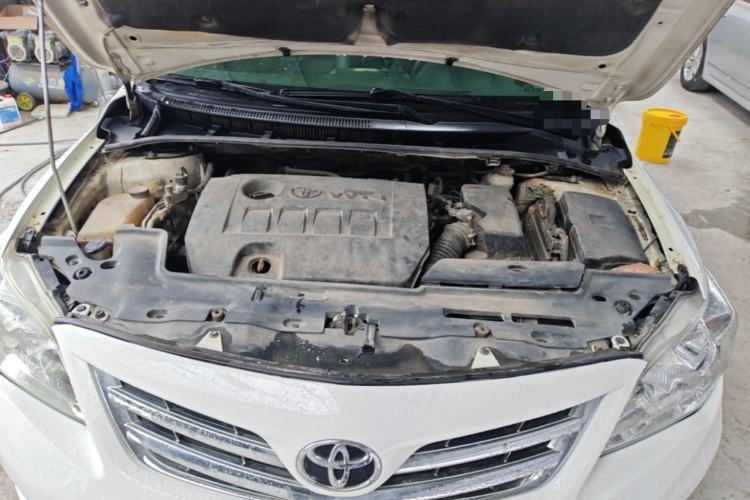 Used Toyota Corolla 2011 1.8L CVT GL-i Engine Bay