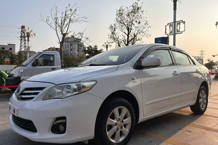 Used Toyota Corolla 2011 1.6L Manual GL Exterior 4
