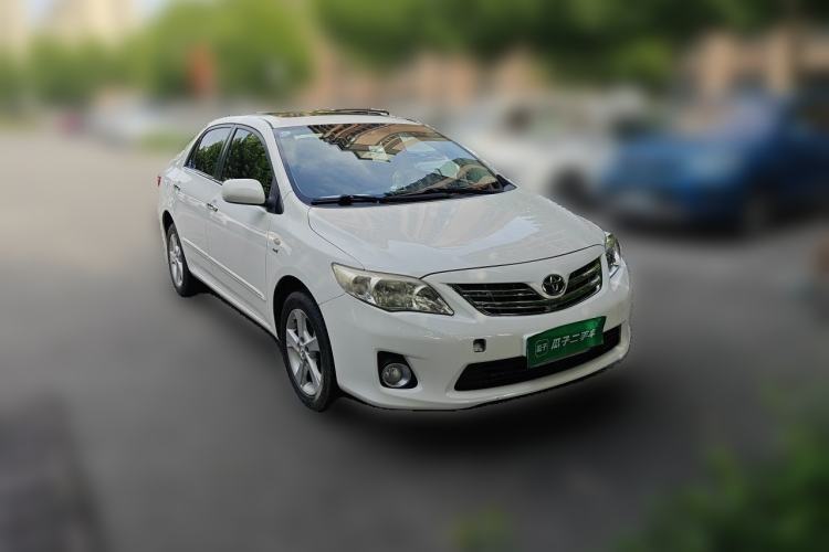 Used Toyota Corolla 2011 1.8L CVT GL-i Commemorative Edition Front Right 45 Deg