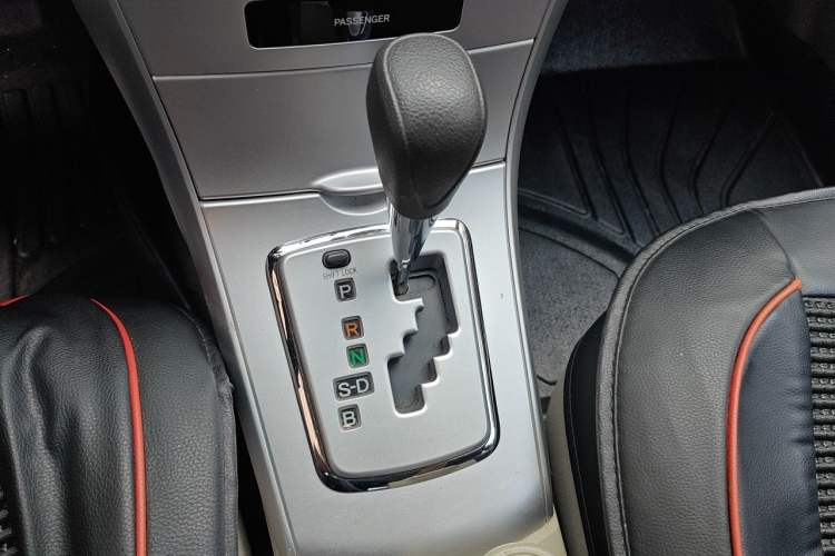 Used Toyota Corolla 2011 1.8L CVT GL-i Commemorative Edition Gear Lever