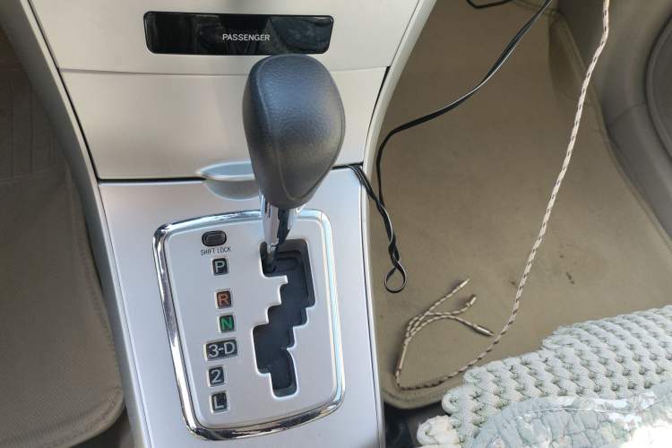 Used Toyota Corolla 2011 1.6L Automatic GL Gear Lever