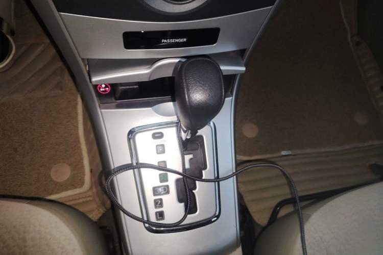 Used Toyota Corolla 2011 1.6L Automatic GL Gear Lever
