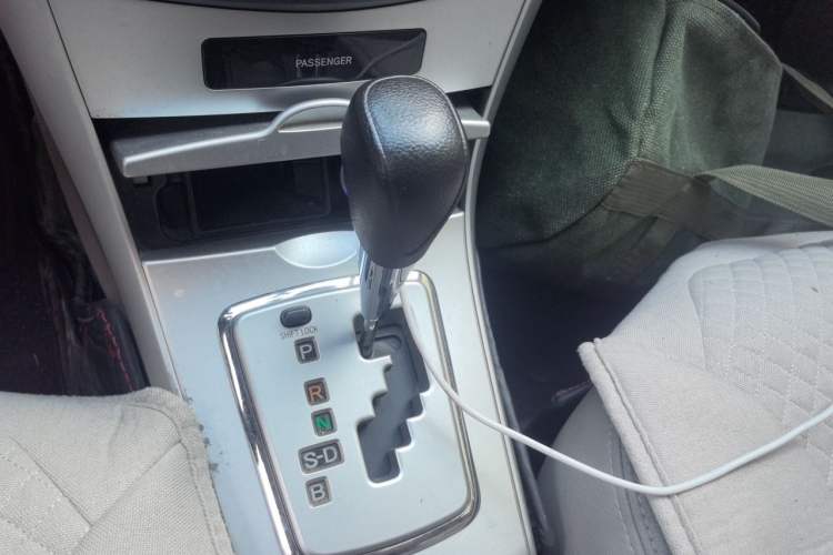 Used Toyota Corolla 2011 1.8L CVT GL-i Gear Lever