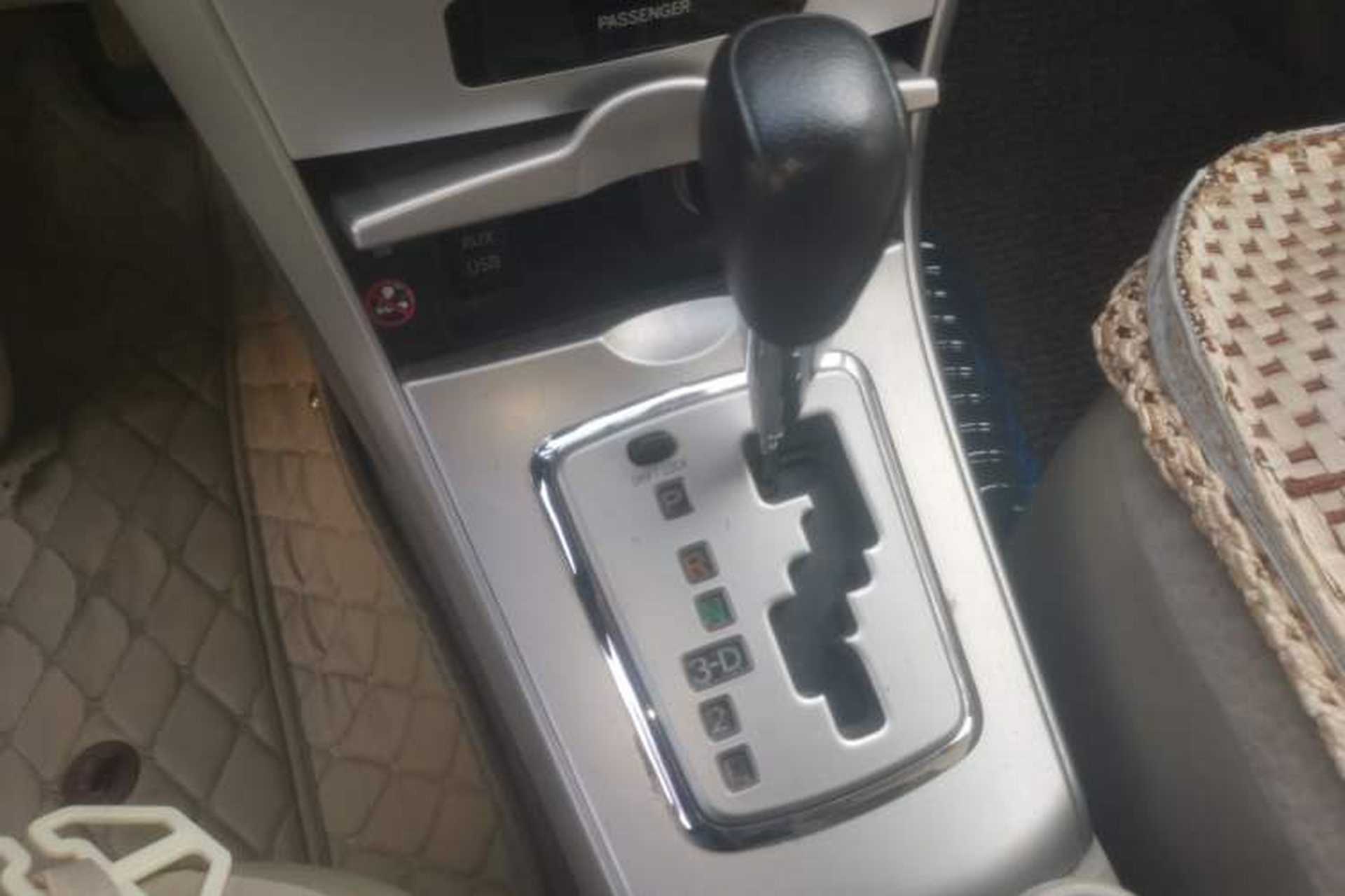 Used Toyota Corolla 2011 1.6L Automatic GL Gear Lever