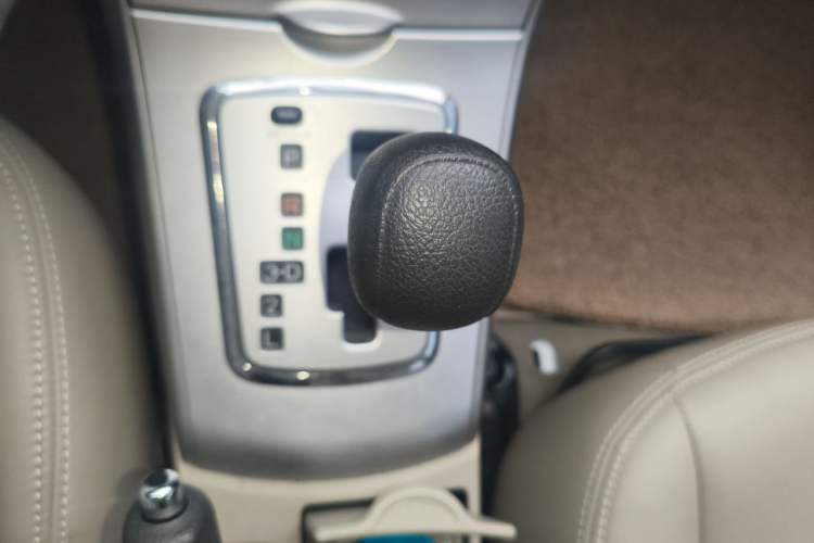 Used Toyota Corolla 2011 1.6L Automatic GL Gear Lever