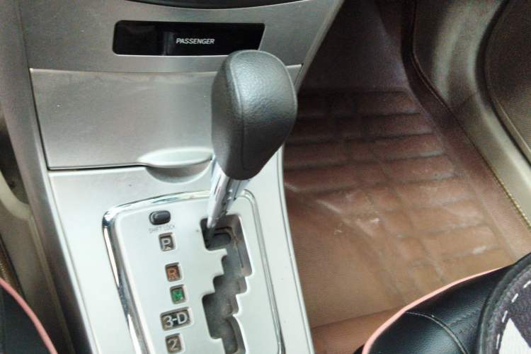 Used Toyota Corolla 2011 1.6L Automatic GL Sunroof Version Gear Lever