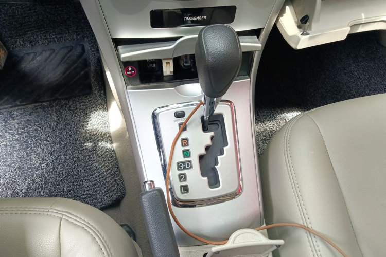 Used Toyota Corolla 2011 1.6L Automatic GL Gear Lever