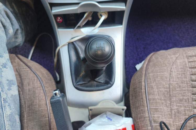 Used Toyota Corolla 2011 Commemorative Edition 1.6L Manual GL Gear Lever