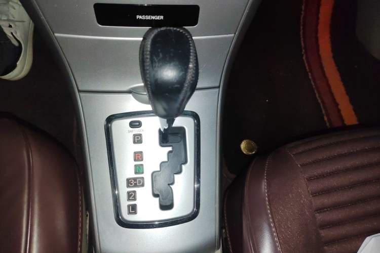 Used Toyota Corolla 2011 1.6L Automatic GL Gear Lever