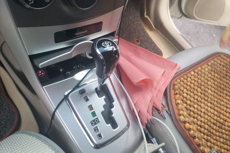 Used Toyota Corolla 2011 1.6L Automatic GL Gear Lever