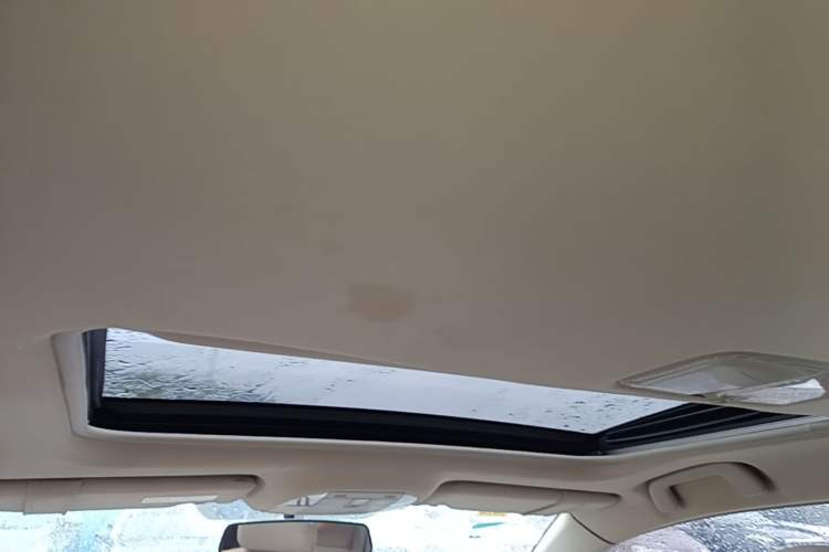 Used Toyota Corolla 2011 1.8L CVT GL-i Headliner