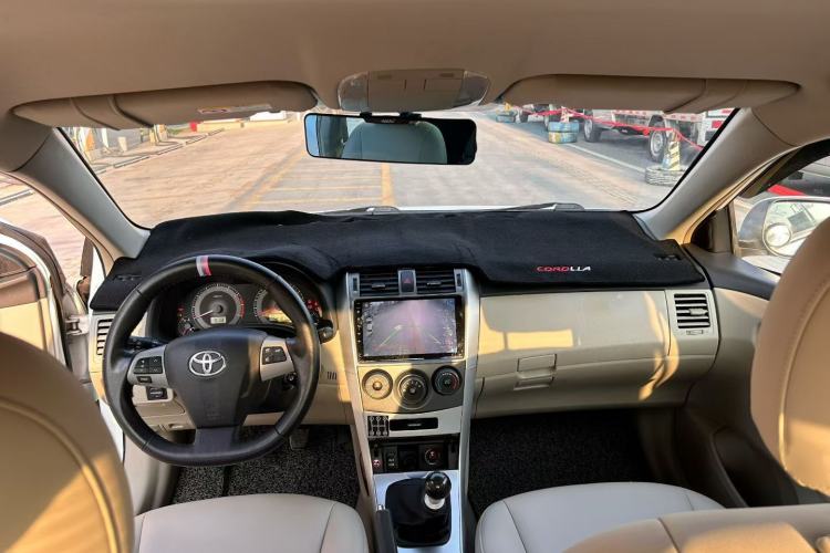 Used Toyota Corolla 2011 1.6L Manual GL Interior 1