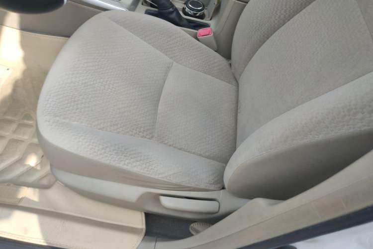 Used Toyota Corolla 2011 1.6L Automatic GL Left Front Seat