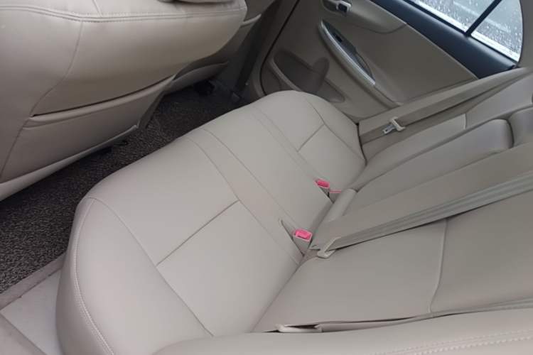 Used Toyota Corolla 2011 1.8L CVT GL-i Left Rear Seat