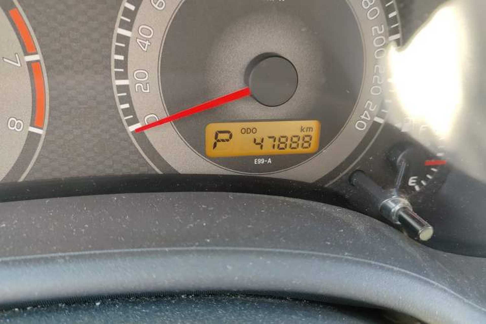 Used Toyota Corolla 2011 1.6L Automatic GL Odometer Close Up