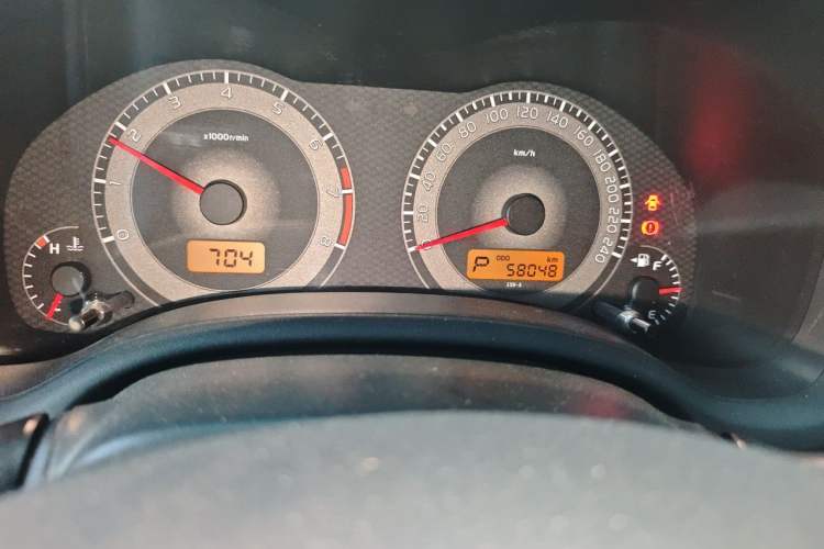 Used Toyota Corolla 2011 1.8L CVT GL-i Odometer Close Up