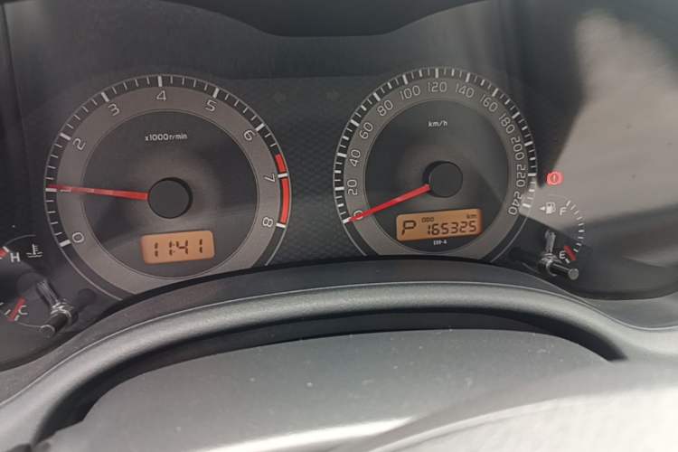 Used Toyota Corolla 2011 1.8L CVT GL-i Odometer Close Up