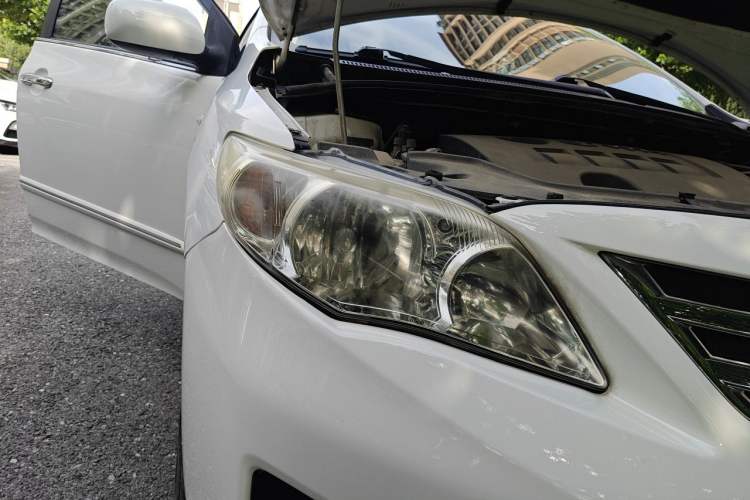 Used Toyota Corolla 2011 1.8L CVT GL-i Commemorative Edition Right Front Headlight