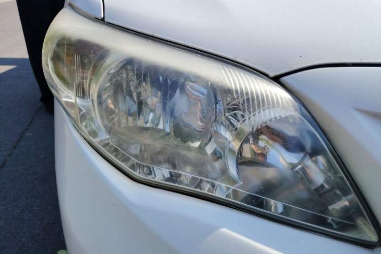 Used Toyota Corolla 2011 1.6L Automatic GL Right Front Headlight