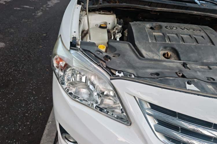 Used Toyota Corolla 2011 1.8L CVT GL-i Right Front Headlight