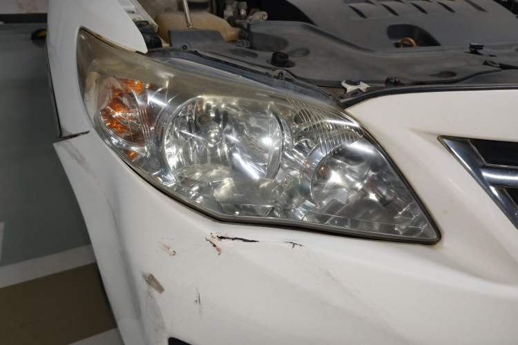 Used Toyota Corolla 2011 1.8L CVT GL-i Right Front Headlight