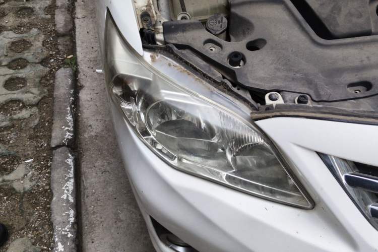 Used Toyota Corolla 2011 1.6L Automatic GL Sunroof Version Right Front Headlight