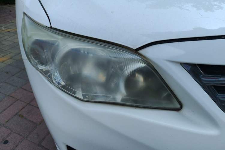 Used Toyota Corolla 2011 1.6L Manual GL Right Front Headlight