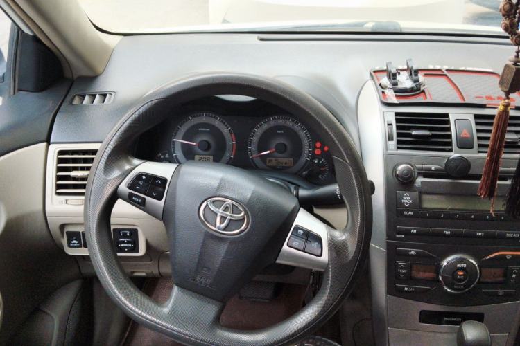 Used Toyota Corolla 2011 1.6L Automatic GL Sunroof Version Steering Wheel