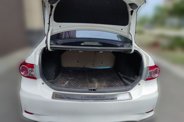 Used Toyota Corolla 2011 Commemorative Edition 1.6L Manual GL Trunk