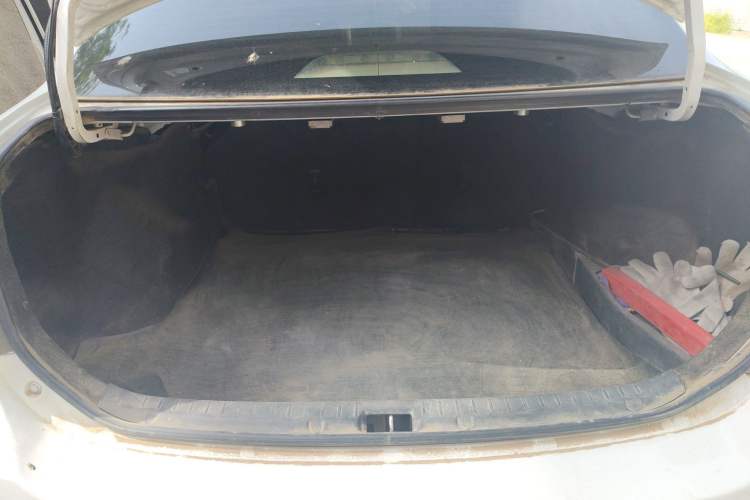 Used Toyota Corolla 2011 1.8L CVT GL-i Commemorative Edition Trunk