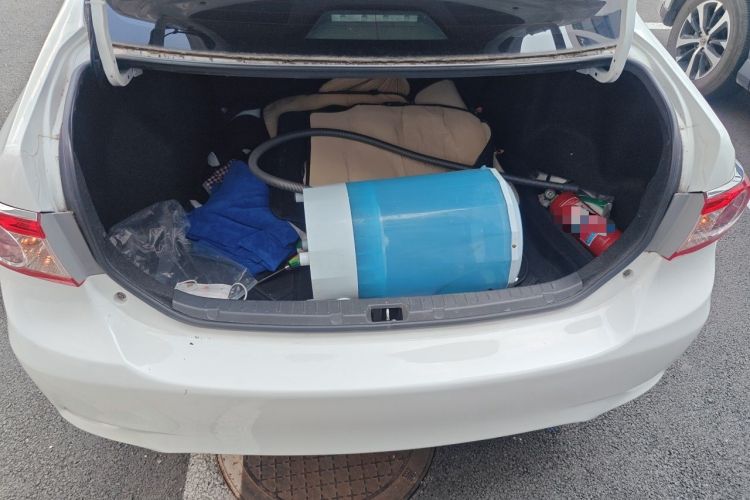 Used Toyota Corolla 2011 1.6L Automatic GL Trunk