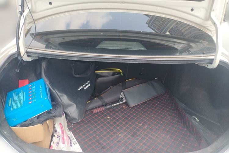 Used Toyota Corolla 2011 1.6L Automatic GL Trunk