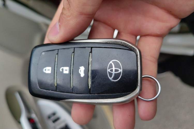 Used Toyota Corolla 2011 Commemorative Edition 1.6L Manual GL Vehicle Key
