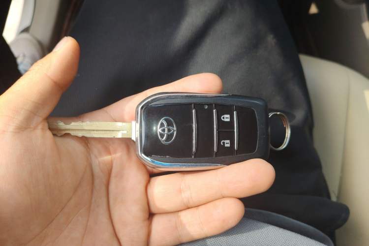 Used Toyota Corolla 2011 1.8L CVT GL-i Commemorative Edition Vehicle Key