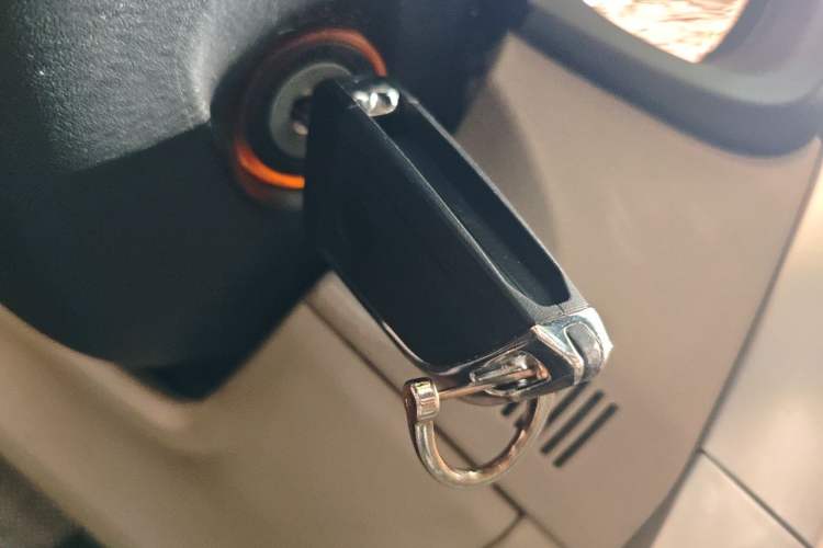 Used Toyota Corolla 2011 1.8L CVT GL-i Vehicle Key