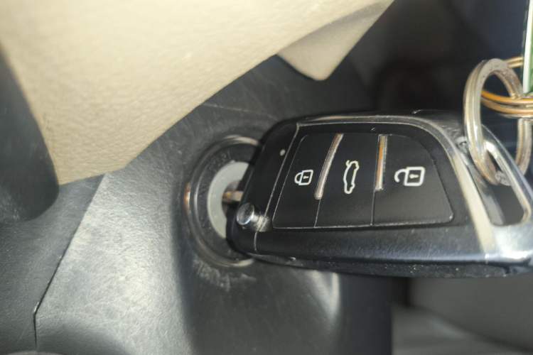 Used Toyota Corolla 2011 1.6L Automatic GL Vehicle Key