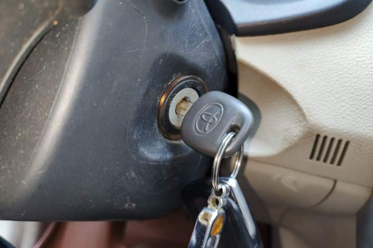 Used Toyota Corolla 2011 1.6L Manual GL Vehicle Key