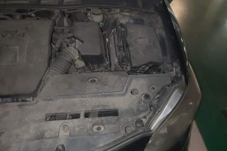 Used Toyota Corolla 2012 Luxurious Edition 1.6L Automatic GL Engine Bay Left