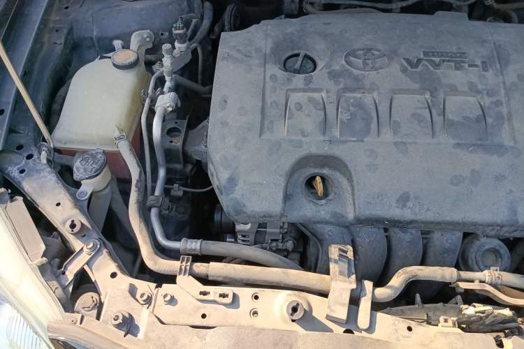 Used Toyota Corolla 2012 Luxurious Edition 1.8L CVT GL-i Engine Bay Right