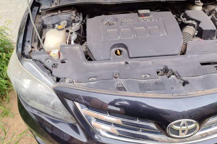 Used Toyota Corolla 2012 Luxurious Edition 1.6L Automatic GL Engine Bay Right