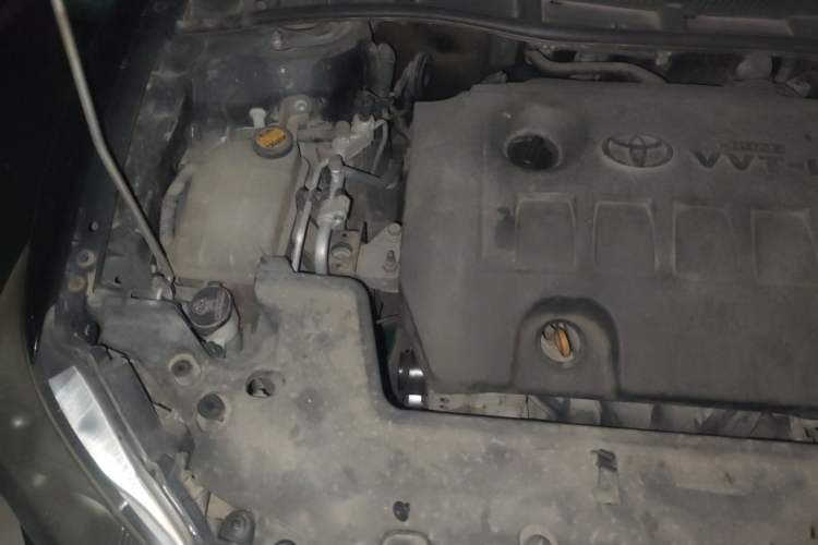 Used Toyota Corolla 2012 Luxurious Edition 1.6L Automatic GL Engine Bay Right