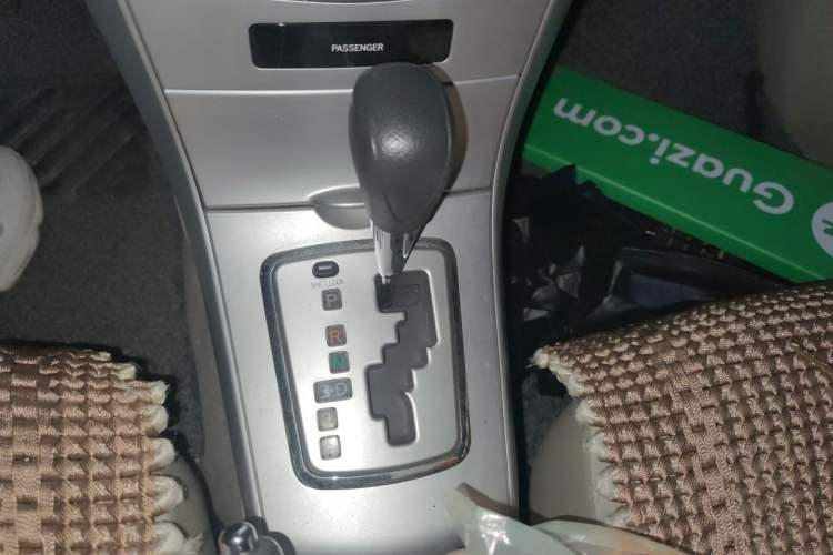 Used Toyota Corolla 2012 Luxurious Edition 1.6L Automatic GL Gear Lever